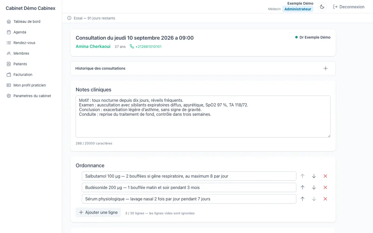 Écran de consultation de Cabinex : en-tête du patient, notes cliniques et lignes d’ordonnance sur la même page